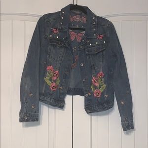 Vintage style jean jacket.